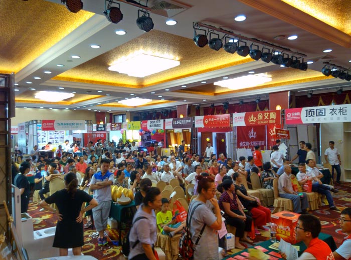 金艾陶瓷磚亮相威海品牌家居建材團(tuán)購嘉年華,優(yōu)惠停不下來!