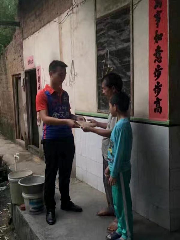 健康運動，致力善舉，興寧金艾陶足球隊好樣的！