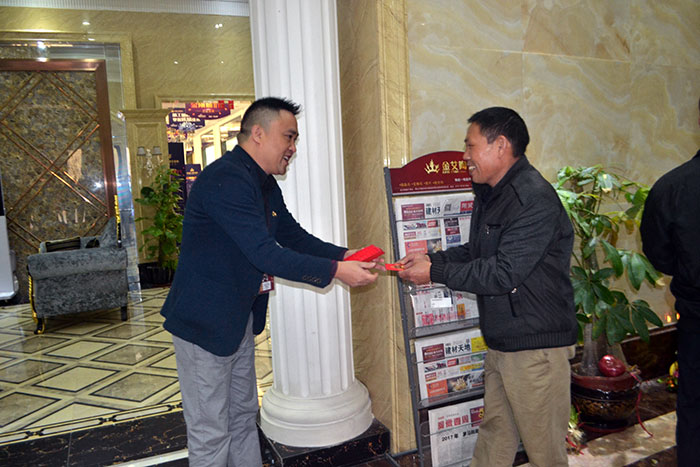 金艾陶新年開工，2017擼起袖子拼命干！