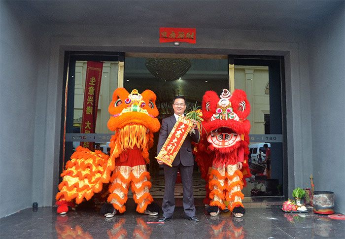 金艾陶新年開工，2017擼起袖子拼命干！